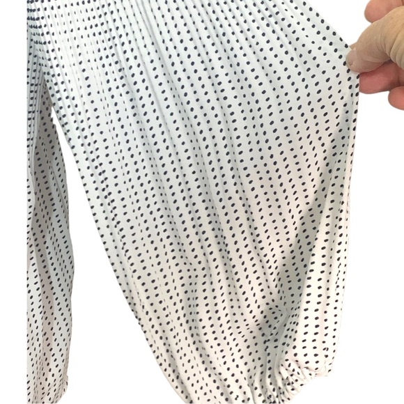 Adrianna, Papell sz  LG black and white polkadot, Georgette pleated‎ blouse - Picture 5 of 10